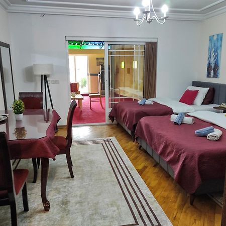 Urban Boutique Hotel Pristina Extérieur photo