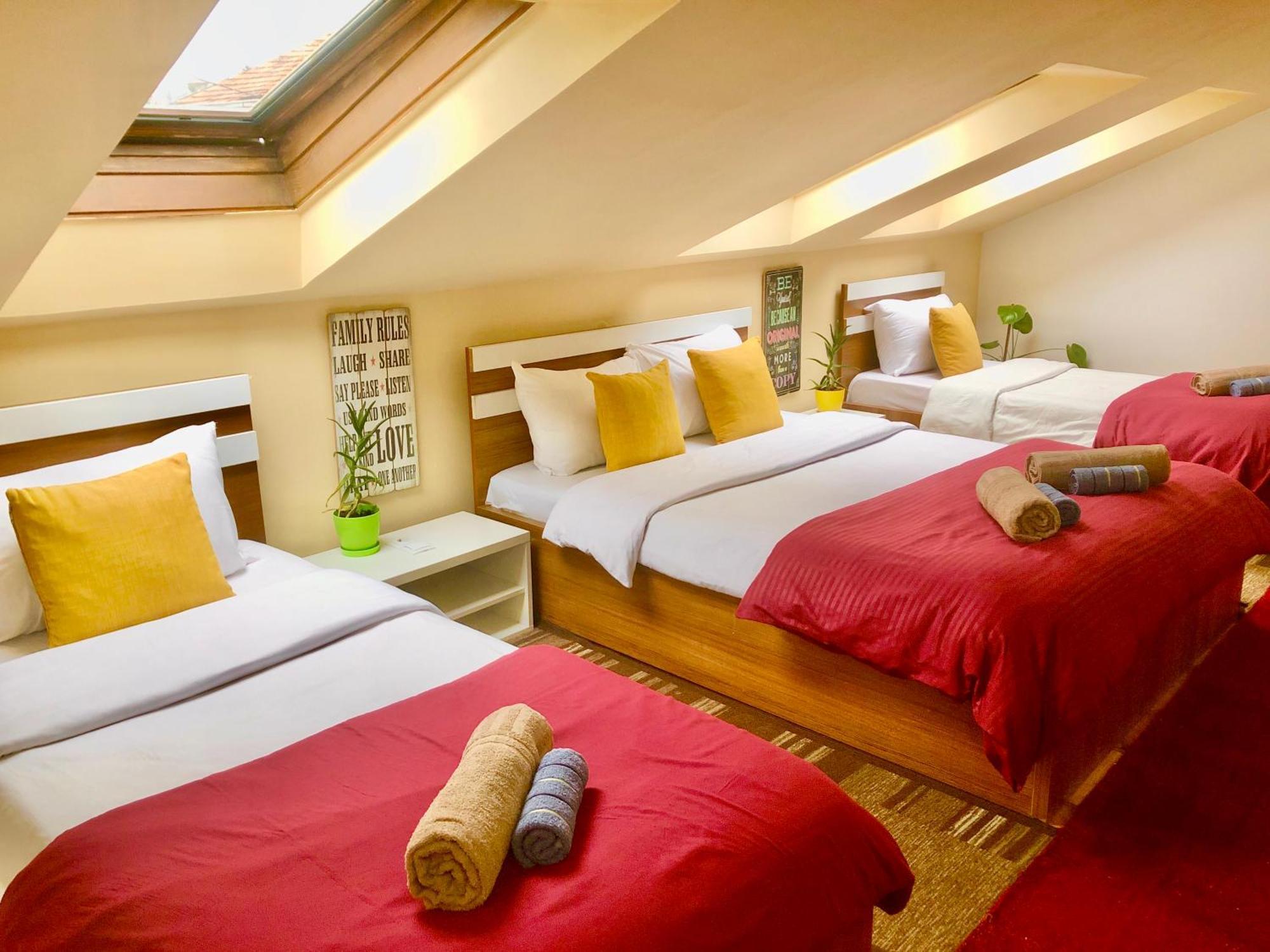 Urban Boutique Hotel Pristina Extérieur photo