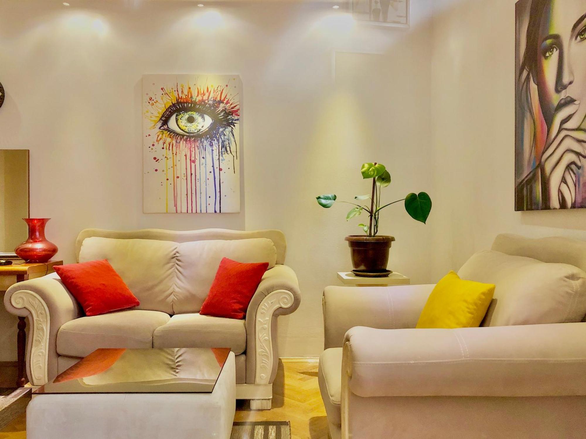 Urban Boutique Hotel Pristina Extérieur photo