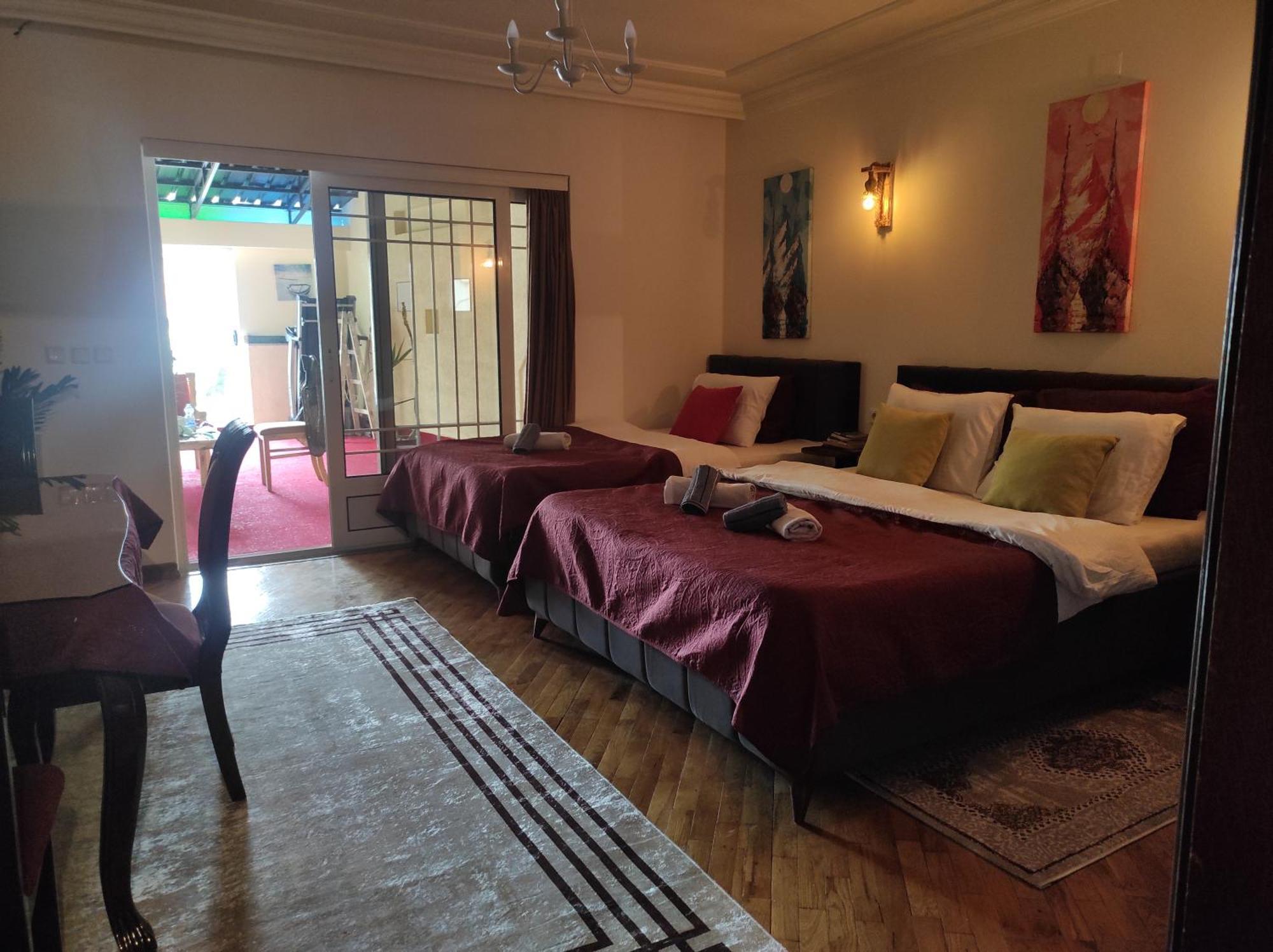 Urban Boutique Hotel Pristina Extérieur photo
