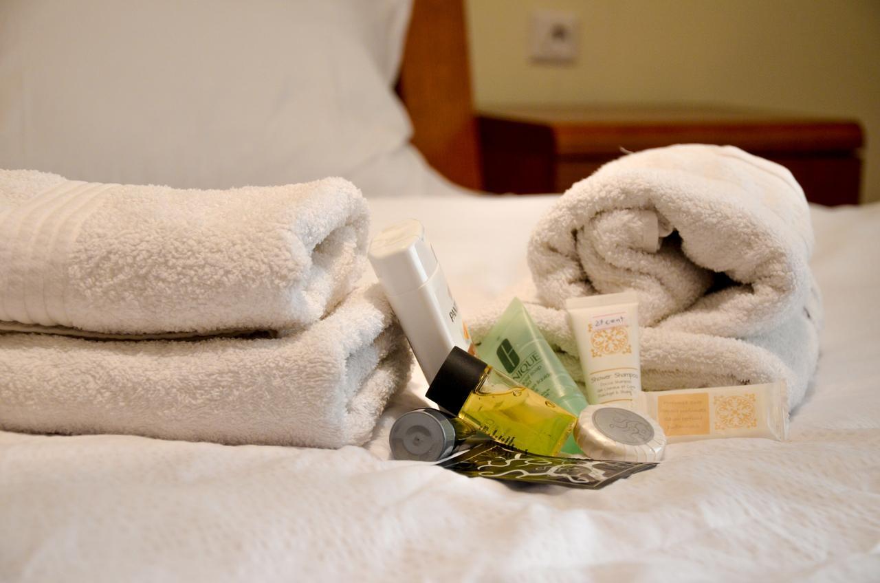 Urban Boutique Hotel Pristina Extérieur photo